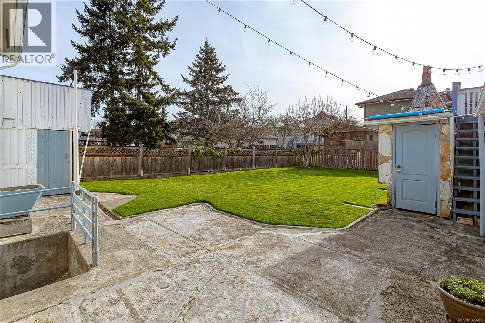  3155 Earl grey Street, Saanich