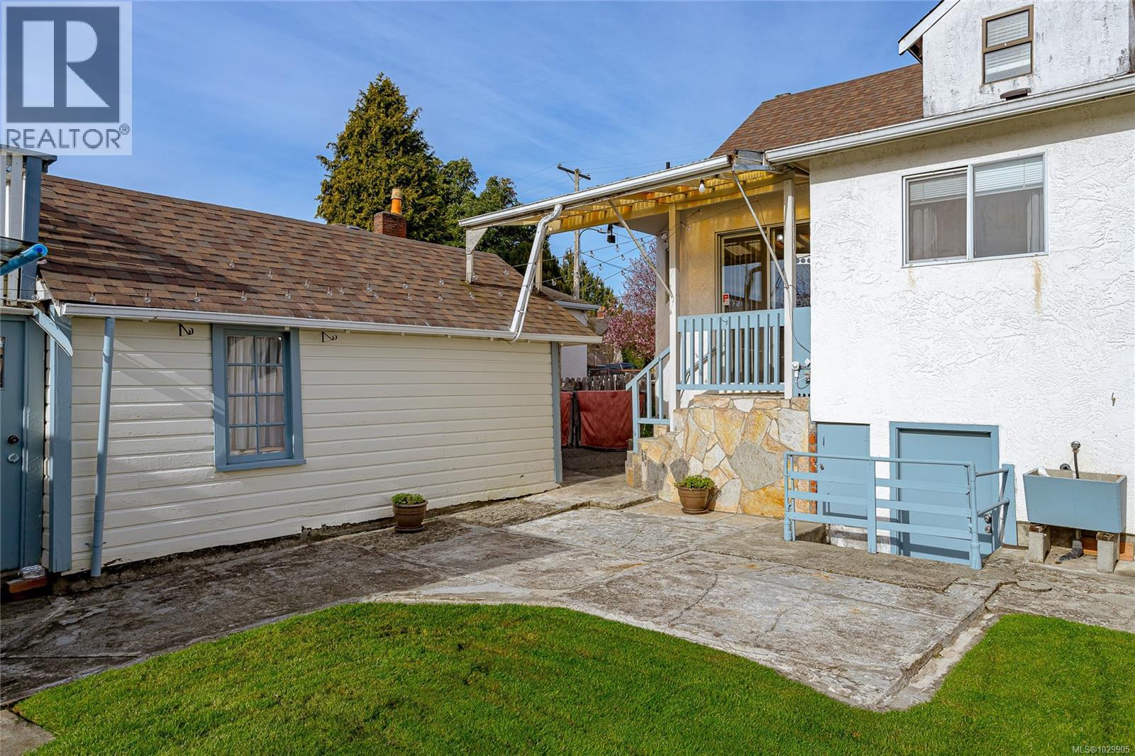  3155 Earl grey Street, Saanich