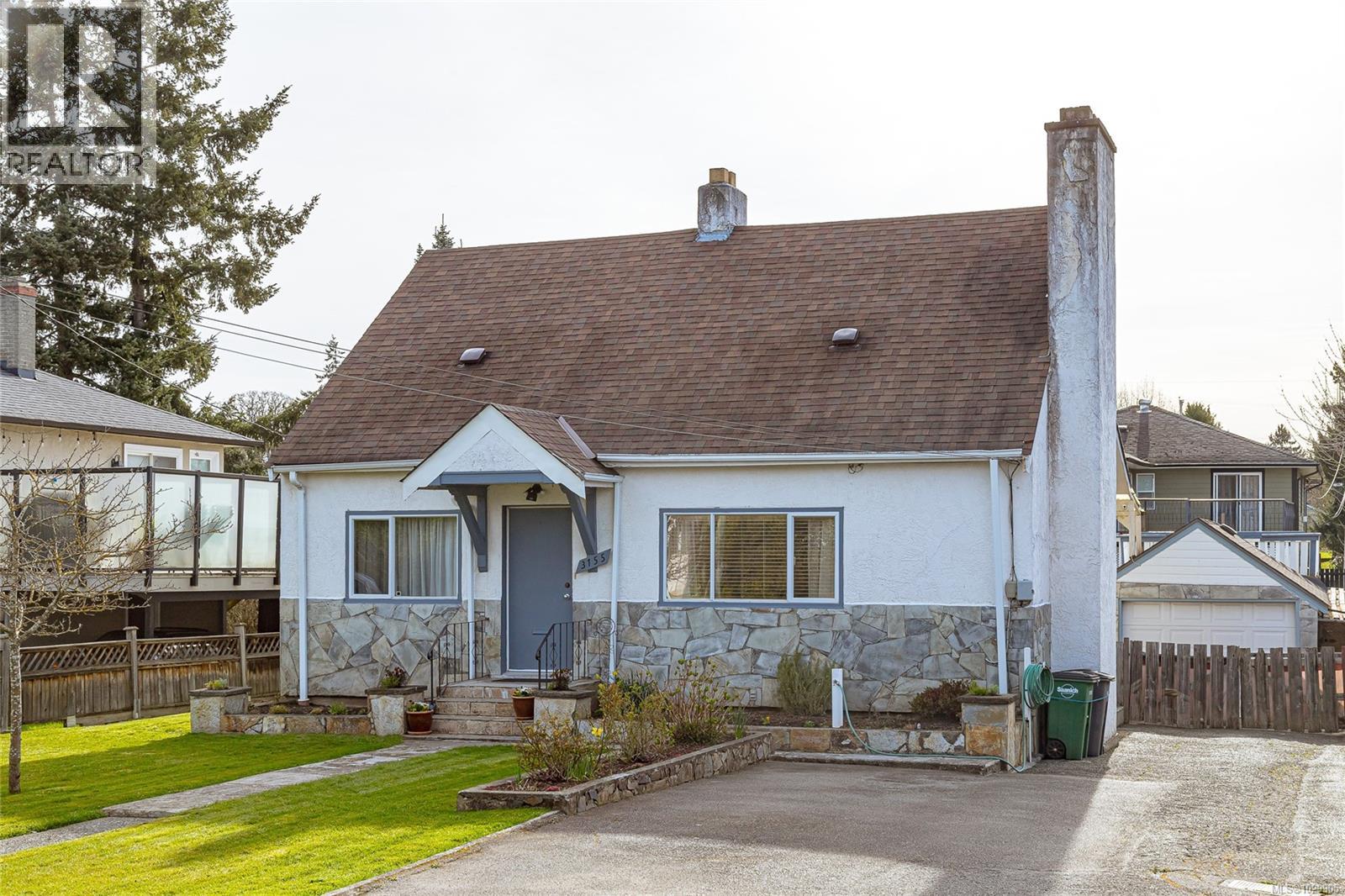  3155 Earl grey Street, Saanich