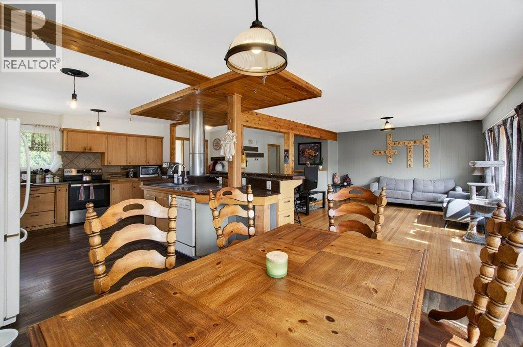  4198 Malakwa Road, Malakwa