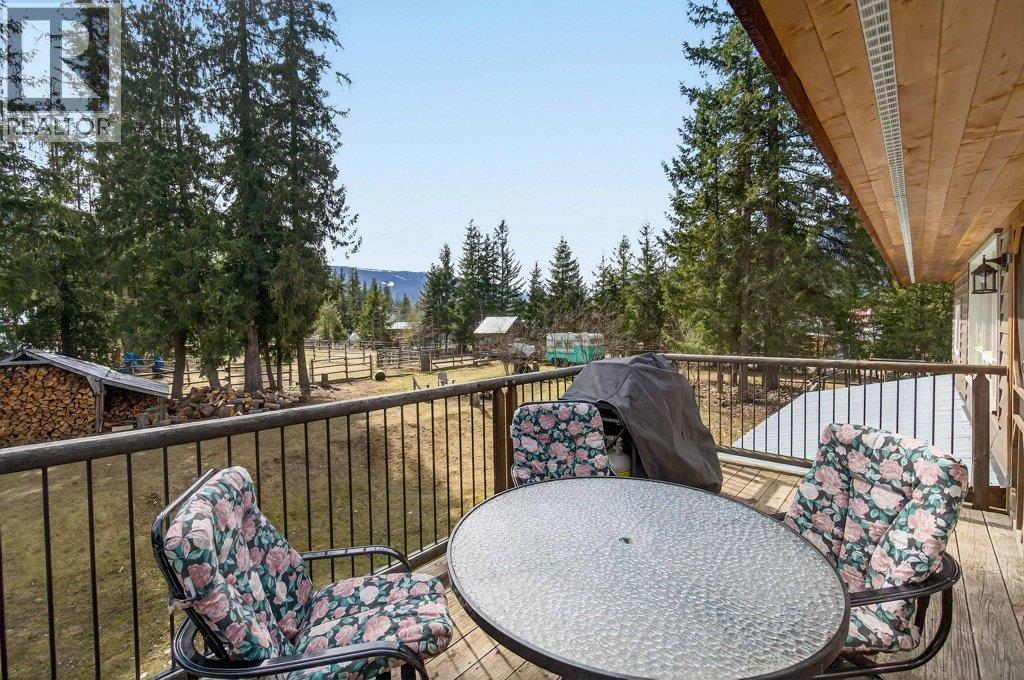  4198 Malakwa Road, Malakwa