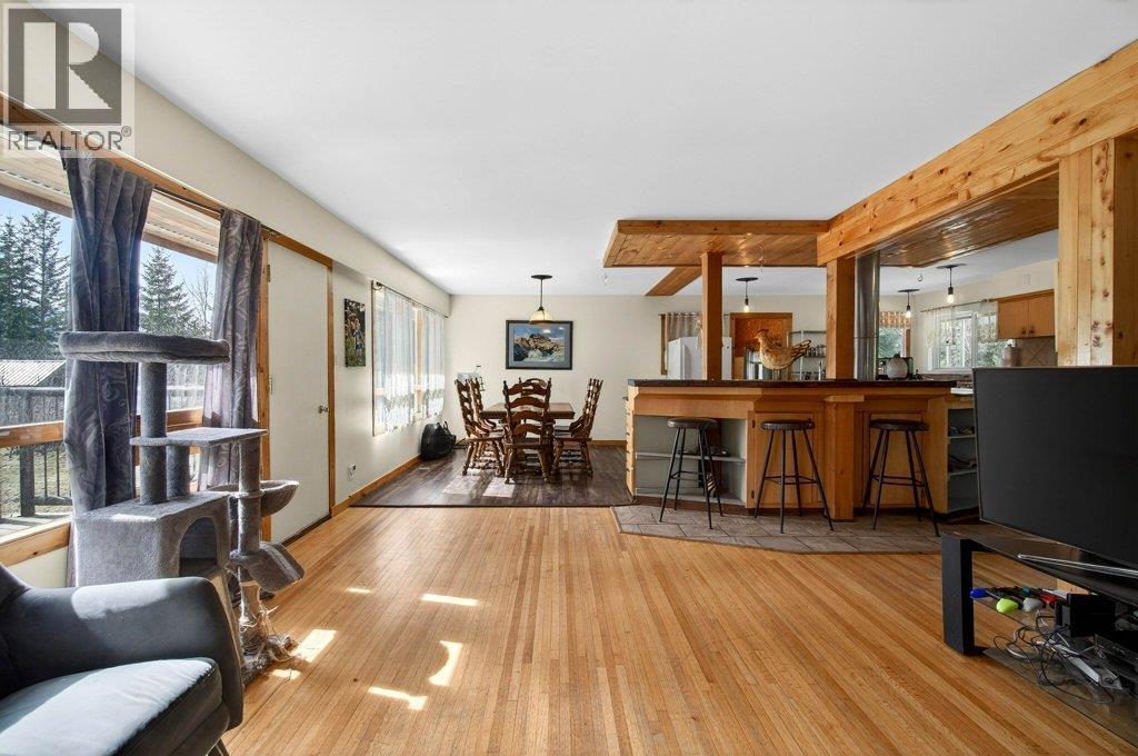  4198 Malakwa Road, Malakwa