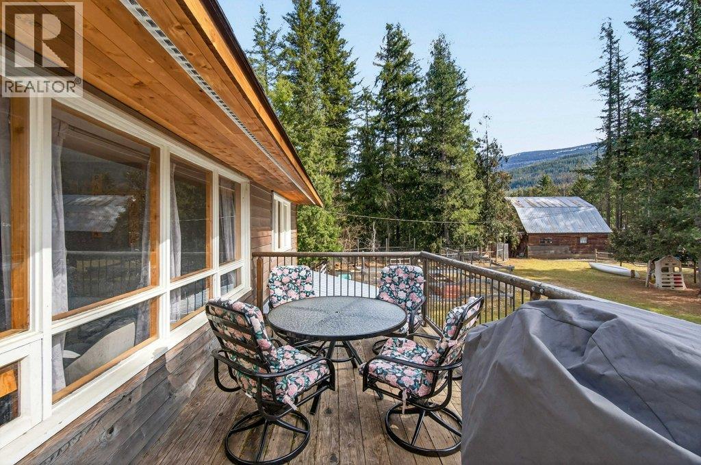  4198 Malakwa Road, Malakwa