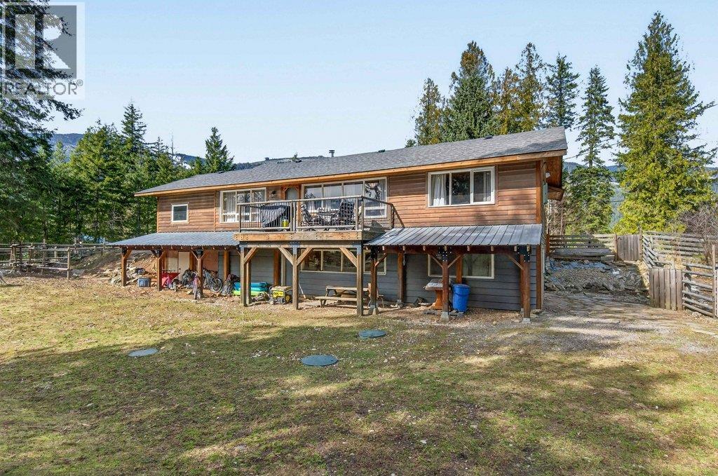  4198 Malakwa Road, Malakwa