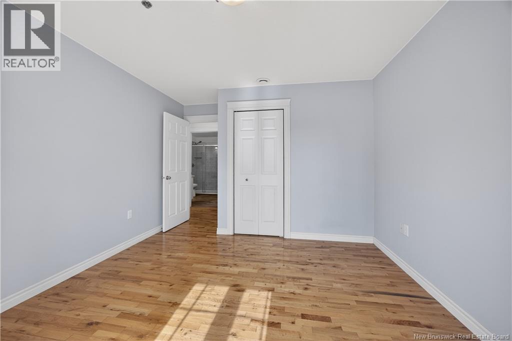 #23 51 LIAN STREET - 28