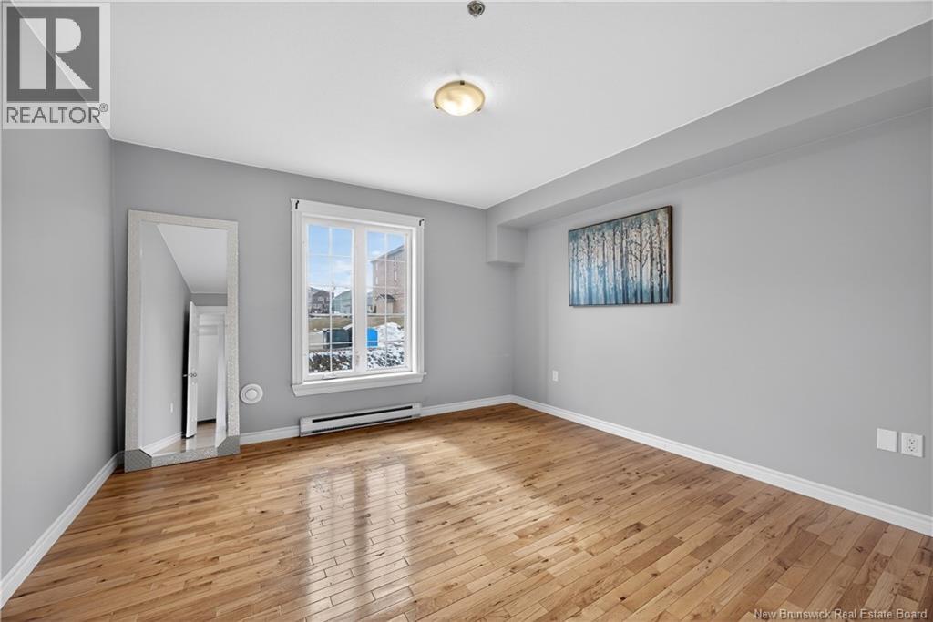 #23 51 LIAN STREET - 24