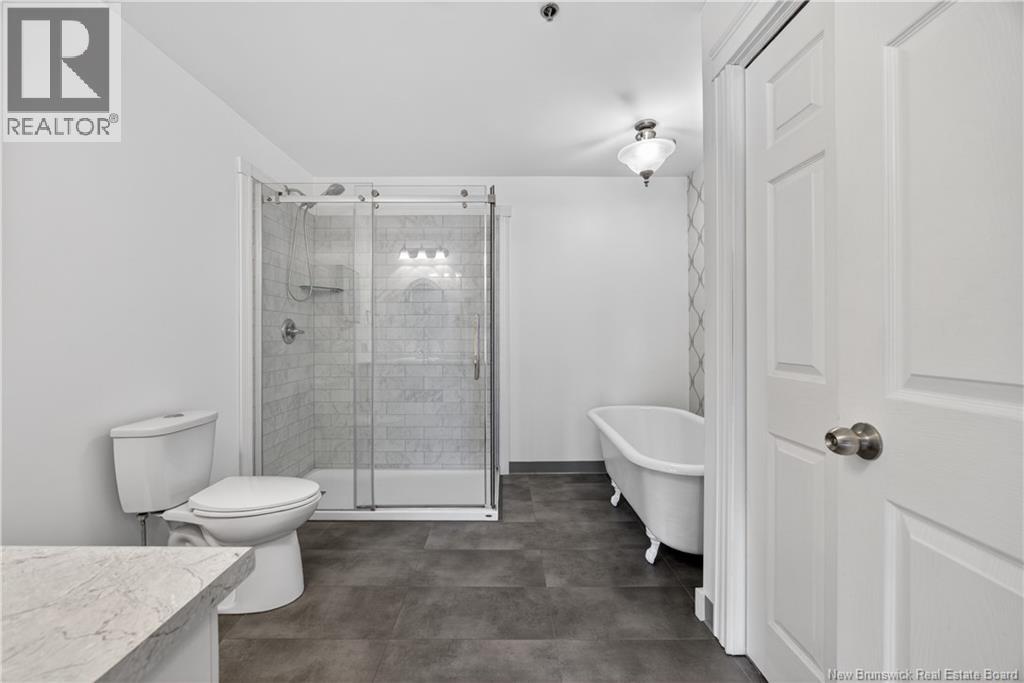 #23 51 LIAN STREET - 30