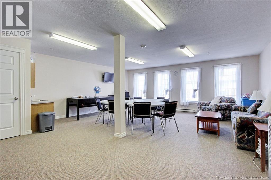 #23 51 LIAN STREET - 37