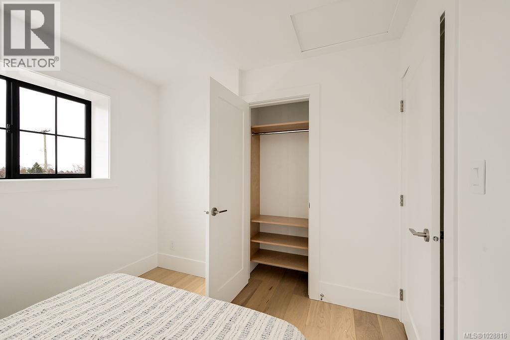 3 2268 Bowker Avenue, Oak Bay