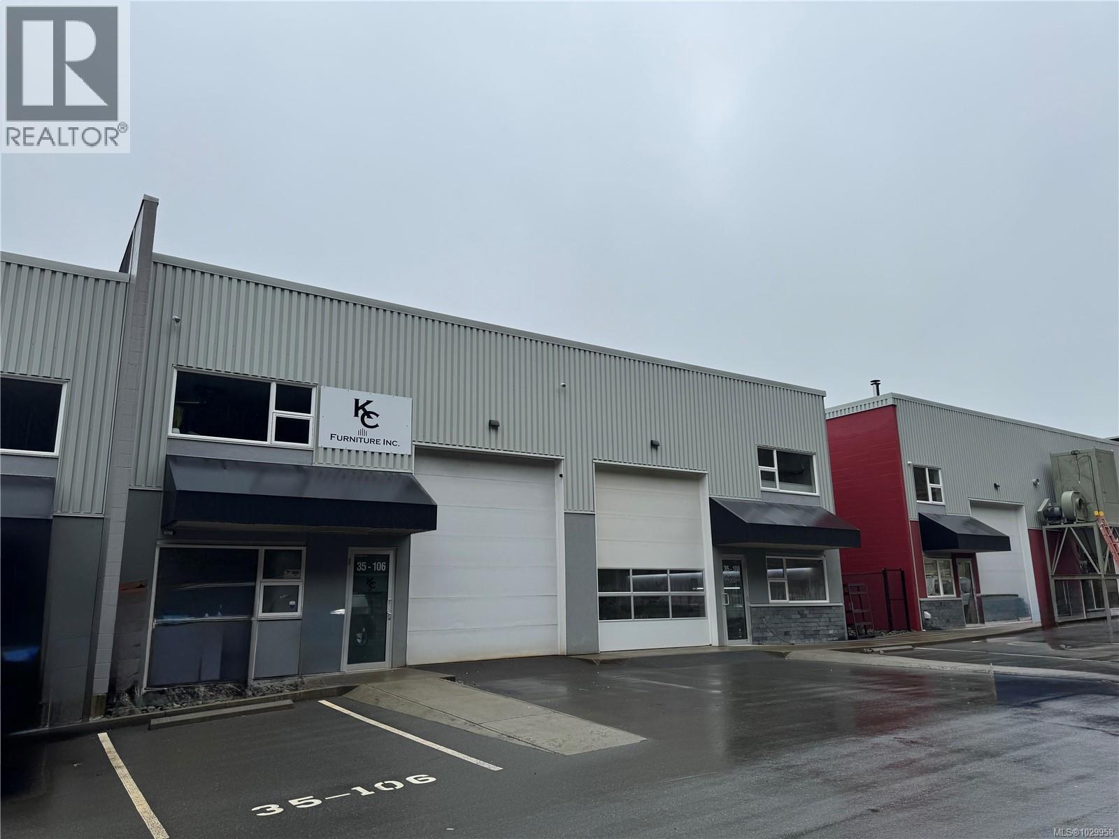 4 Units 700 Shawnigan Lake Road, Shawnigan Lake