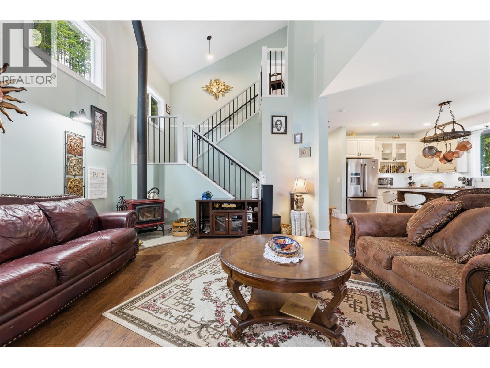 7463 Black Road SE, Salmon Arm