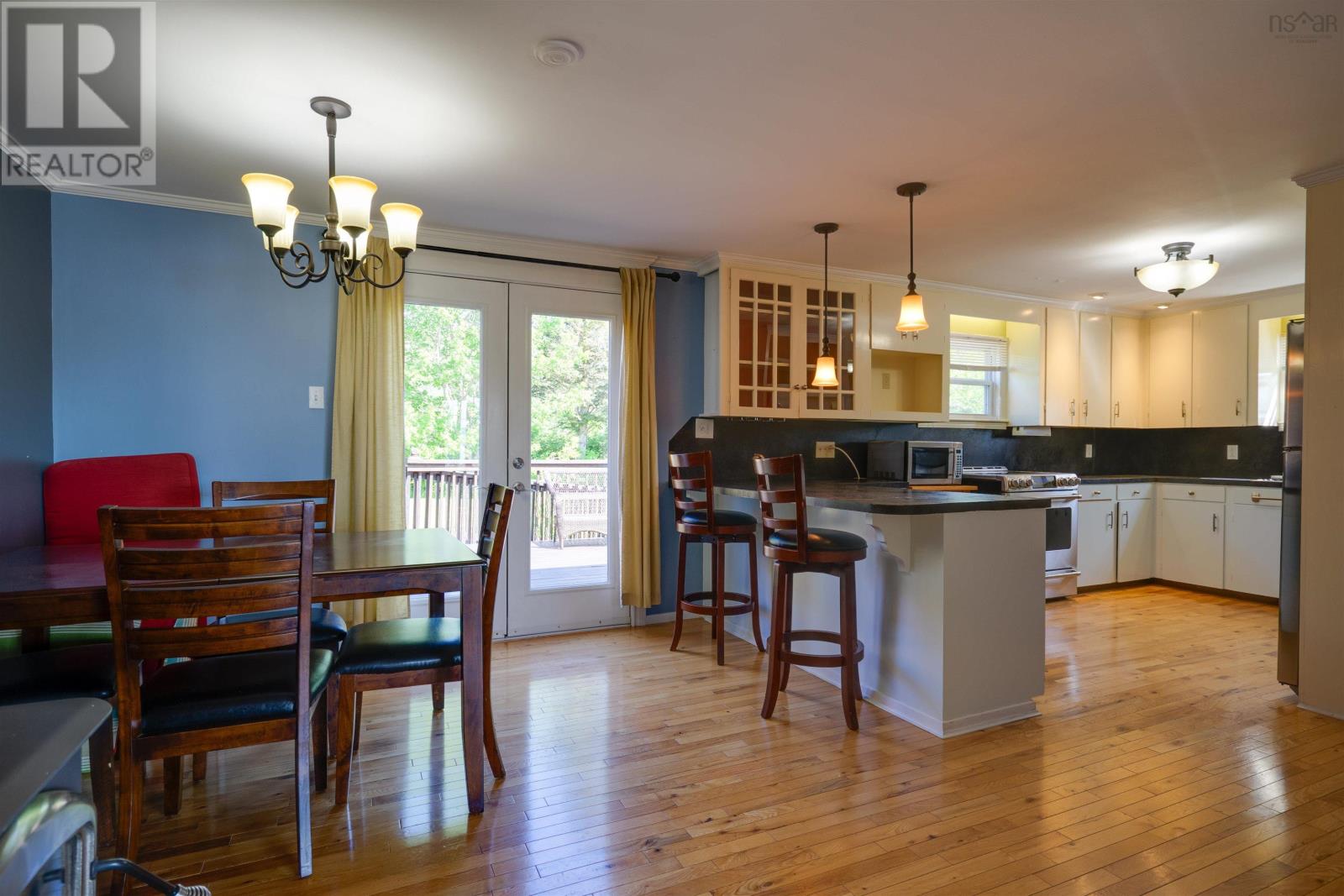 Property 36 of 48 of 1685 Granville Road