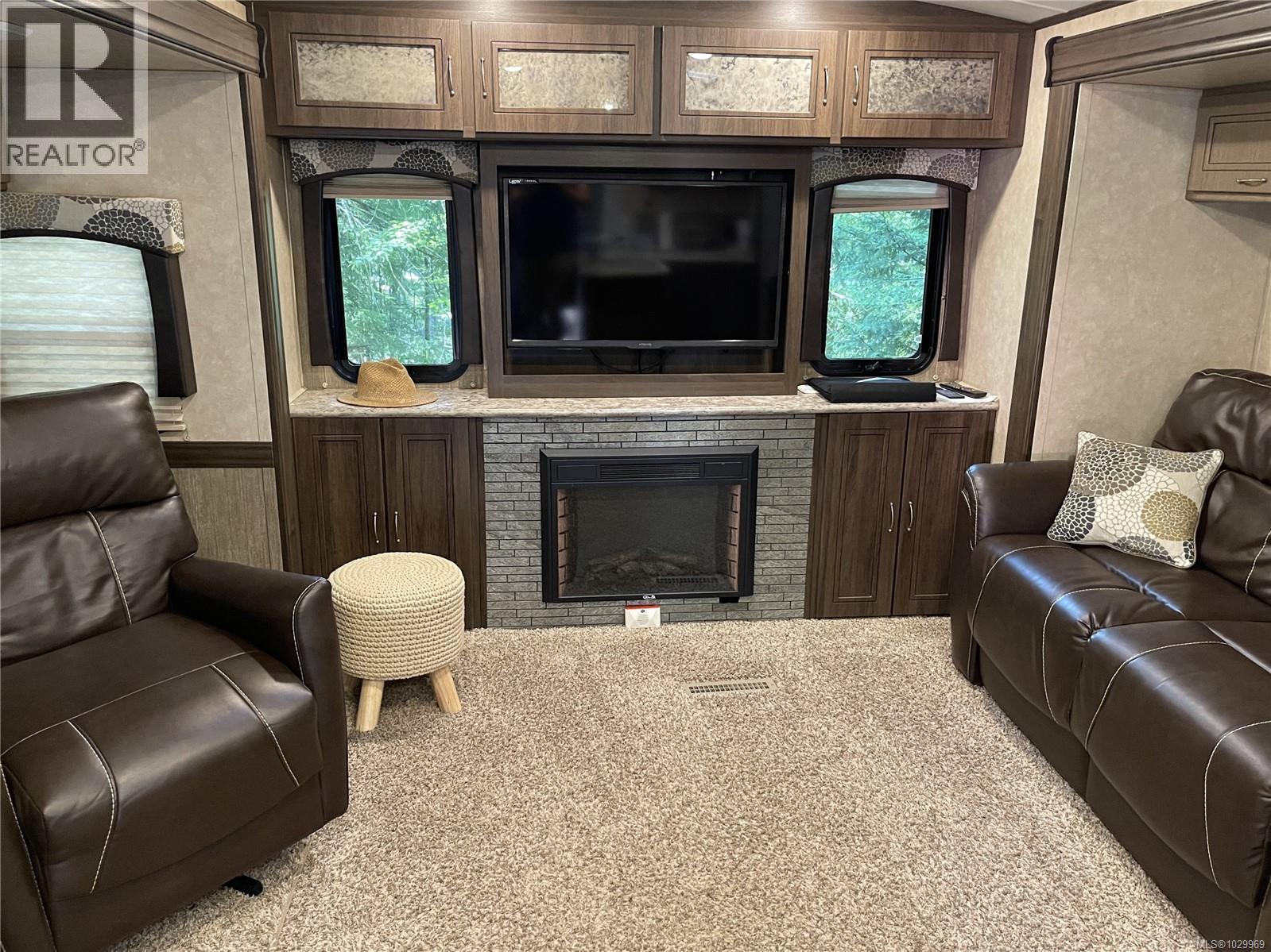 #C-11 2650 TURNBULL RD - 39