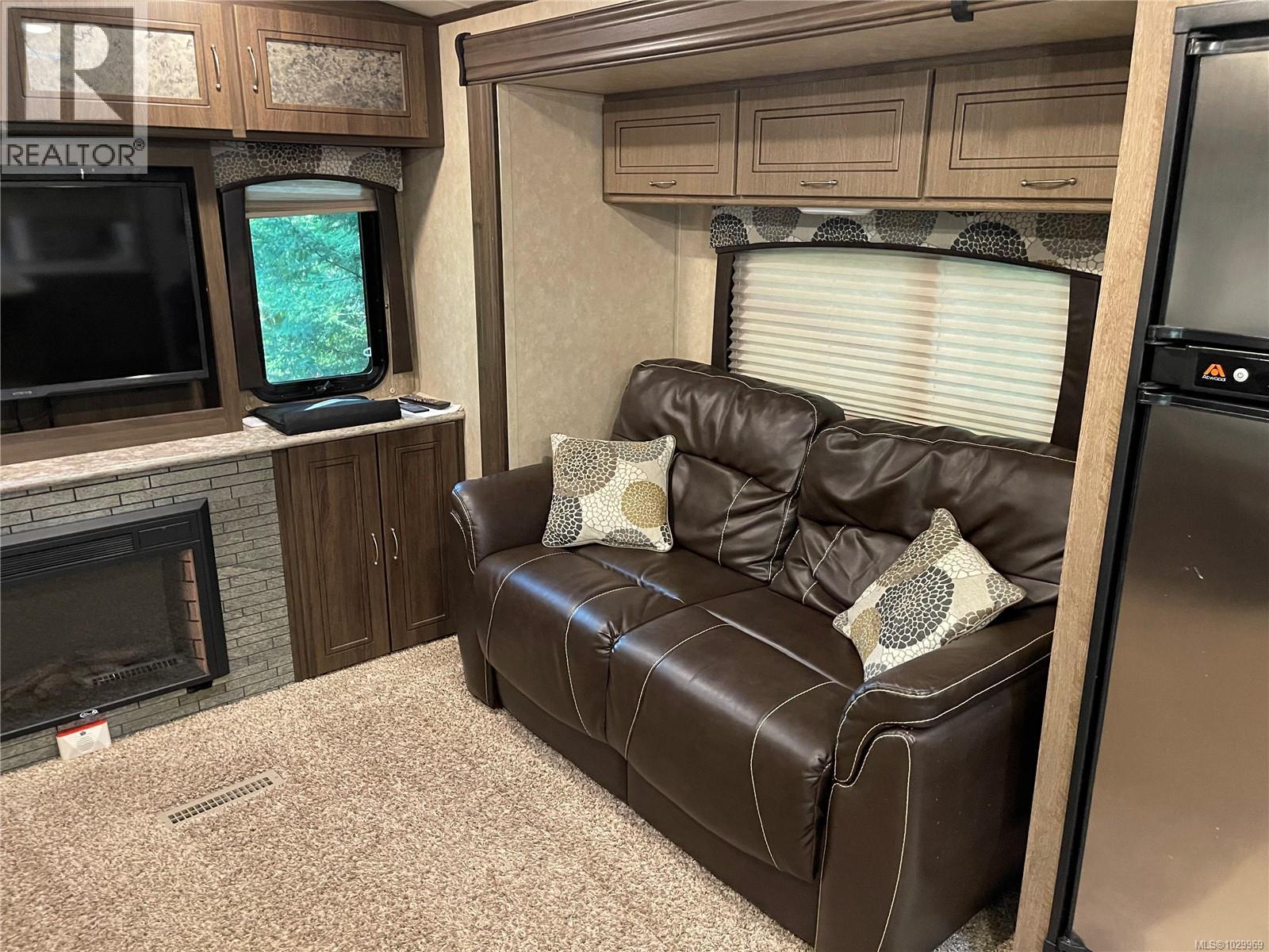 #C-11 2650 TURNBULL RD - 40