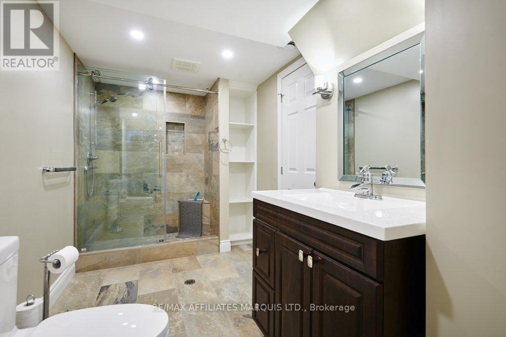 784 IROQUOIS DRIVE — photo 28