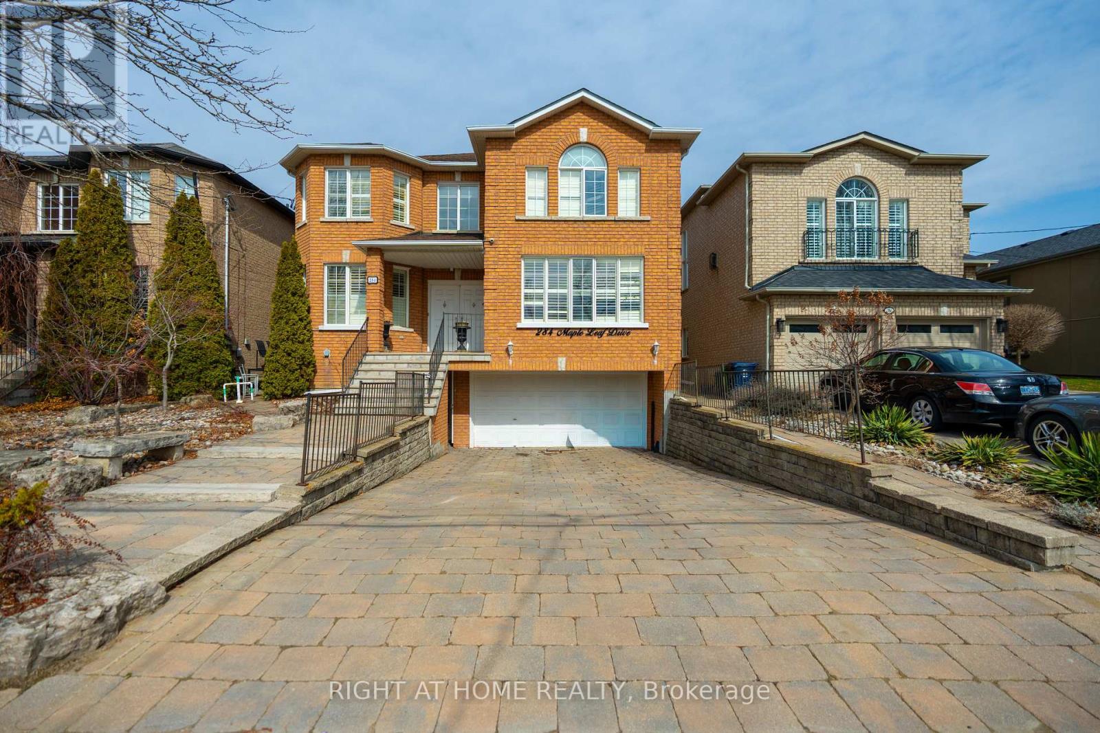 Listing photo of 284 MAPLE LEAF DRIVE