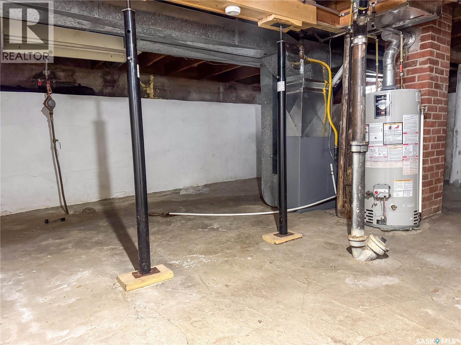 139 29TH STREET W - 10