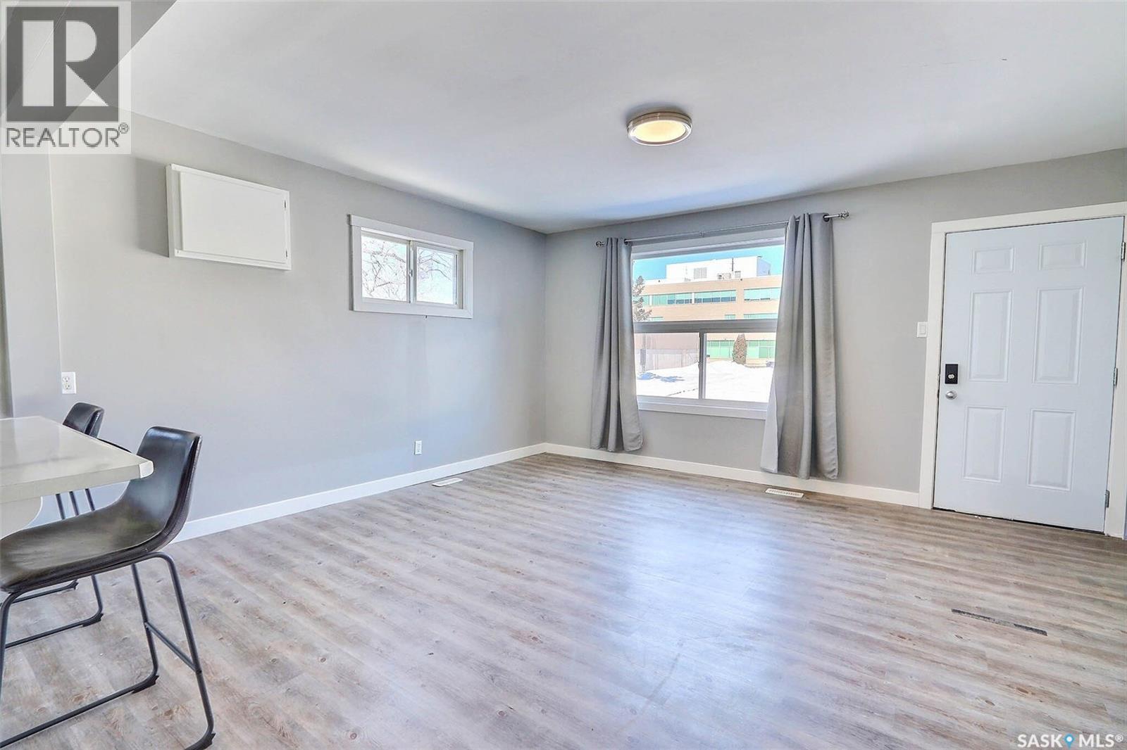 139 29TH STREET W - Image 2