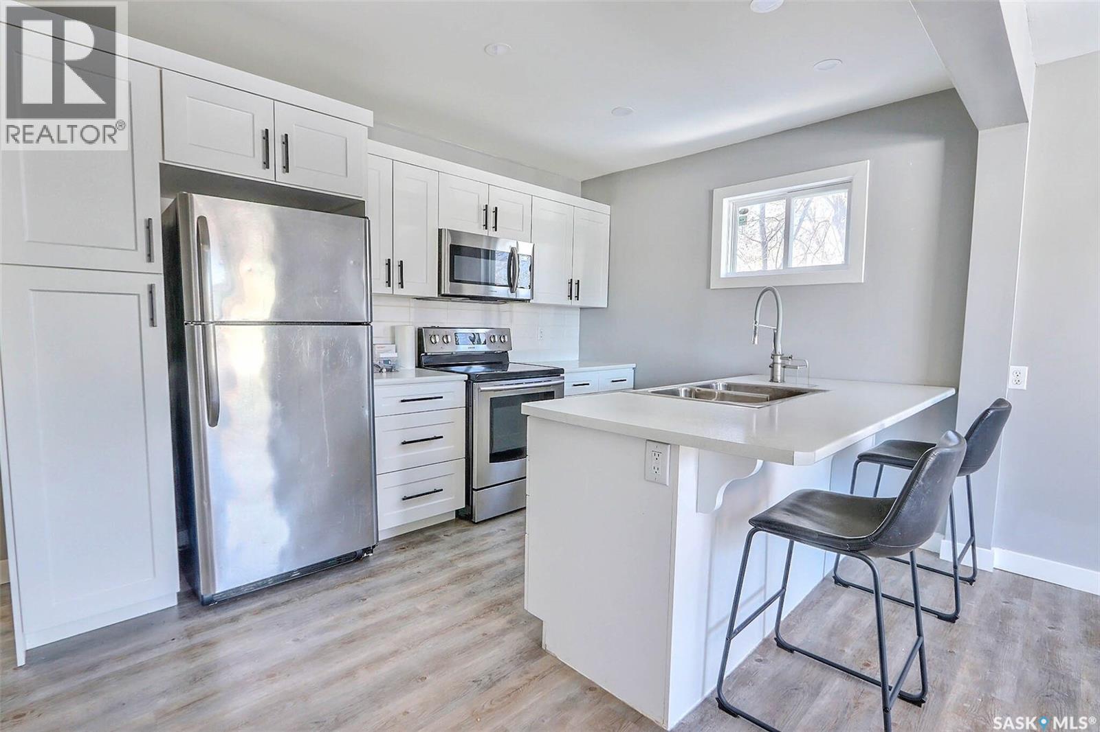 139 29TH STREET W - 5