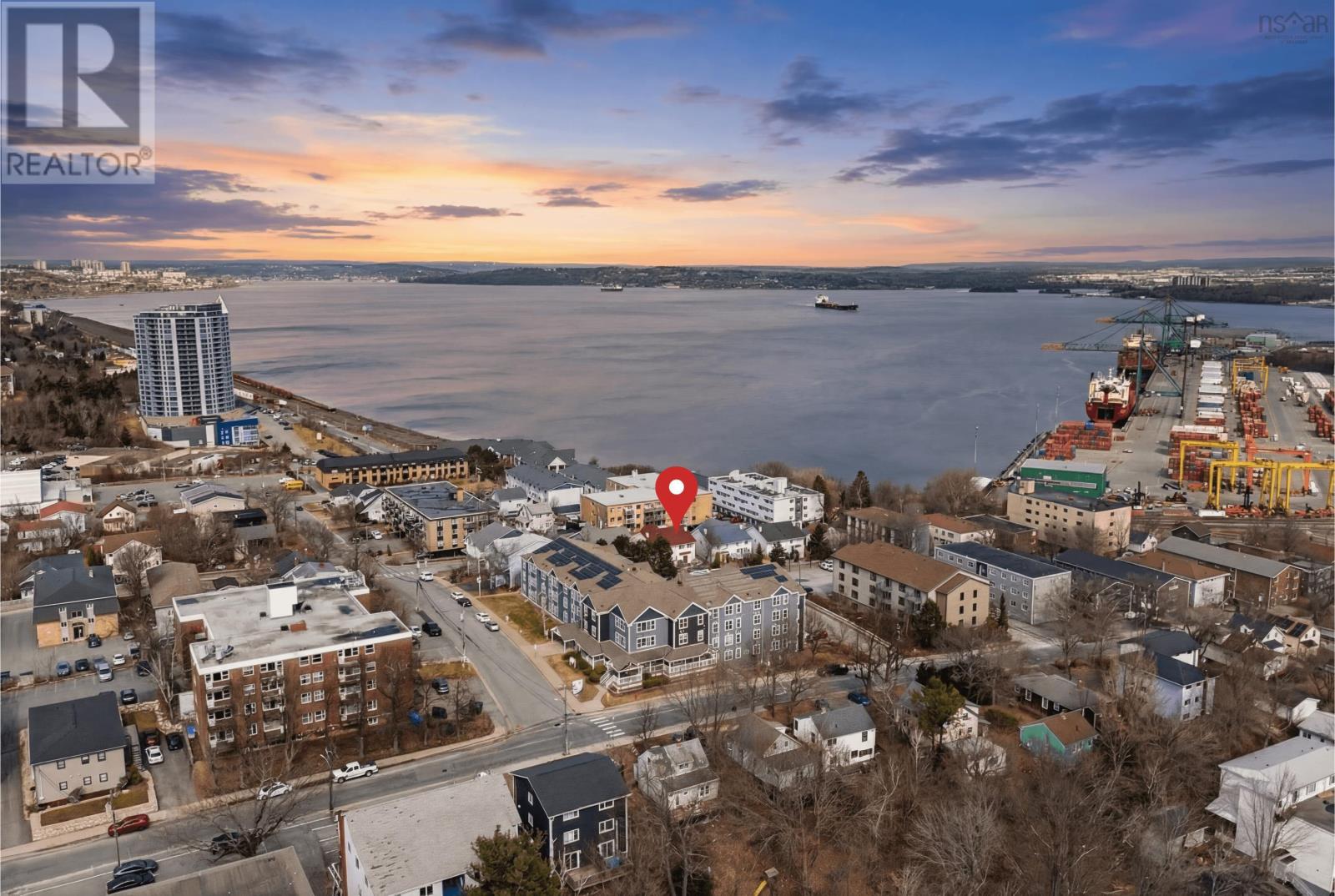 Property 24 of 38 of 38 Evans Avenue