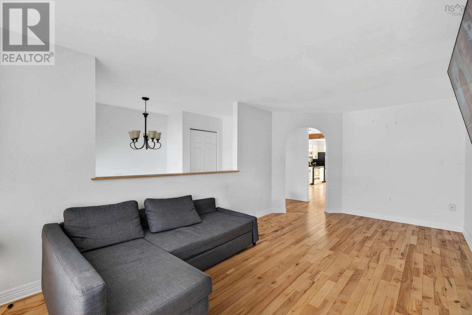 Property 20 of 38 of 38 Evans Avenue