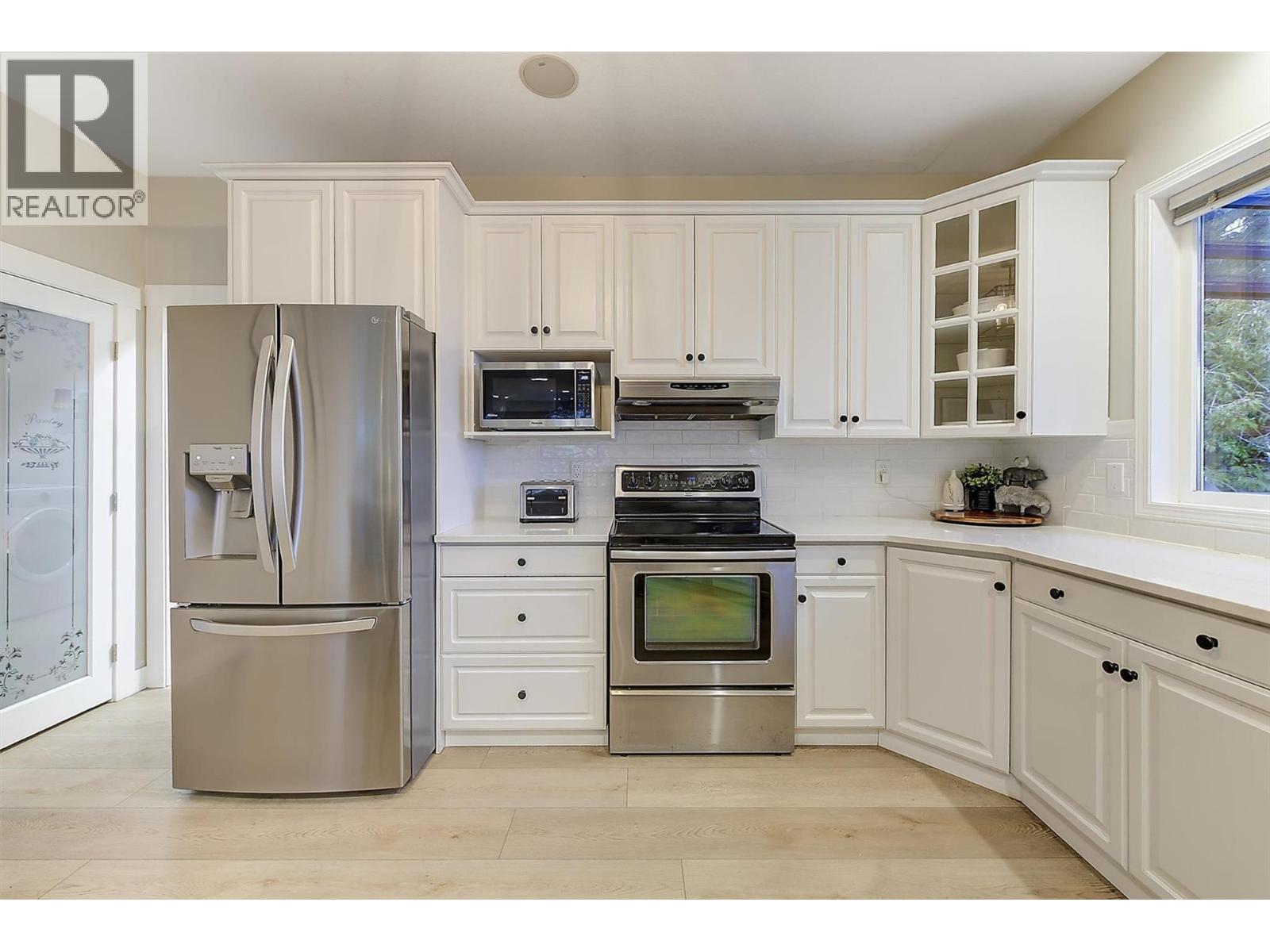 2063 Horizon Drive, West Kelowna