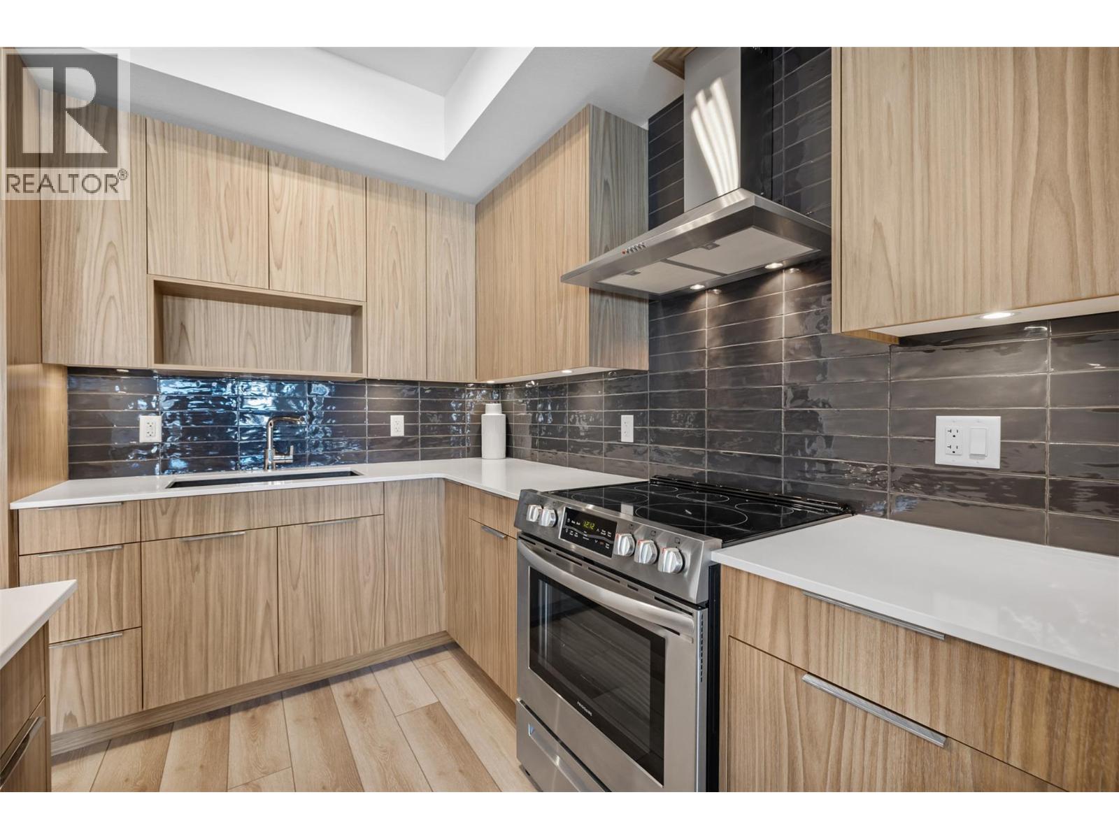 401B 3634 Mission Springs Drive, Kelowna