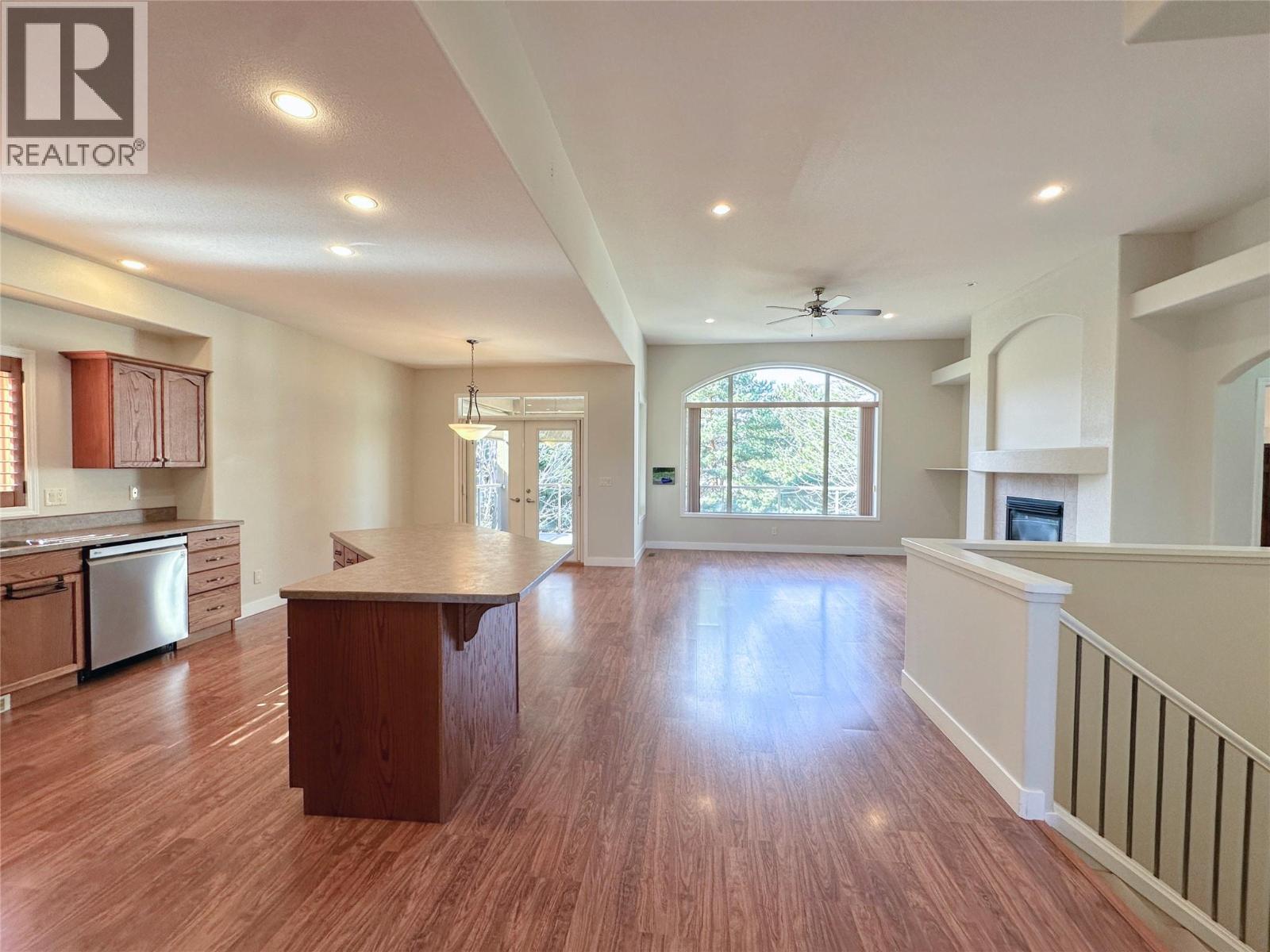 3208 LOBELIA Drive, Osoyoos