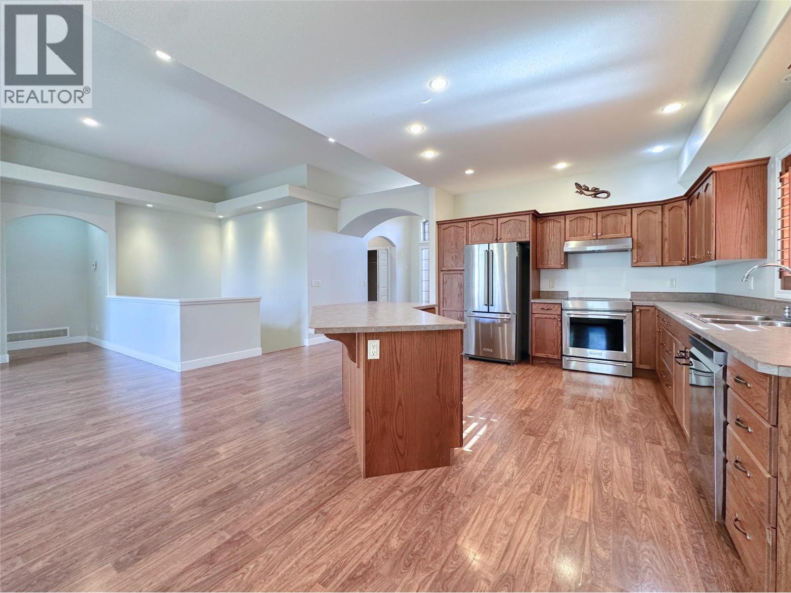 3208 LOBELIA Drive, Osoyoos