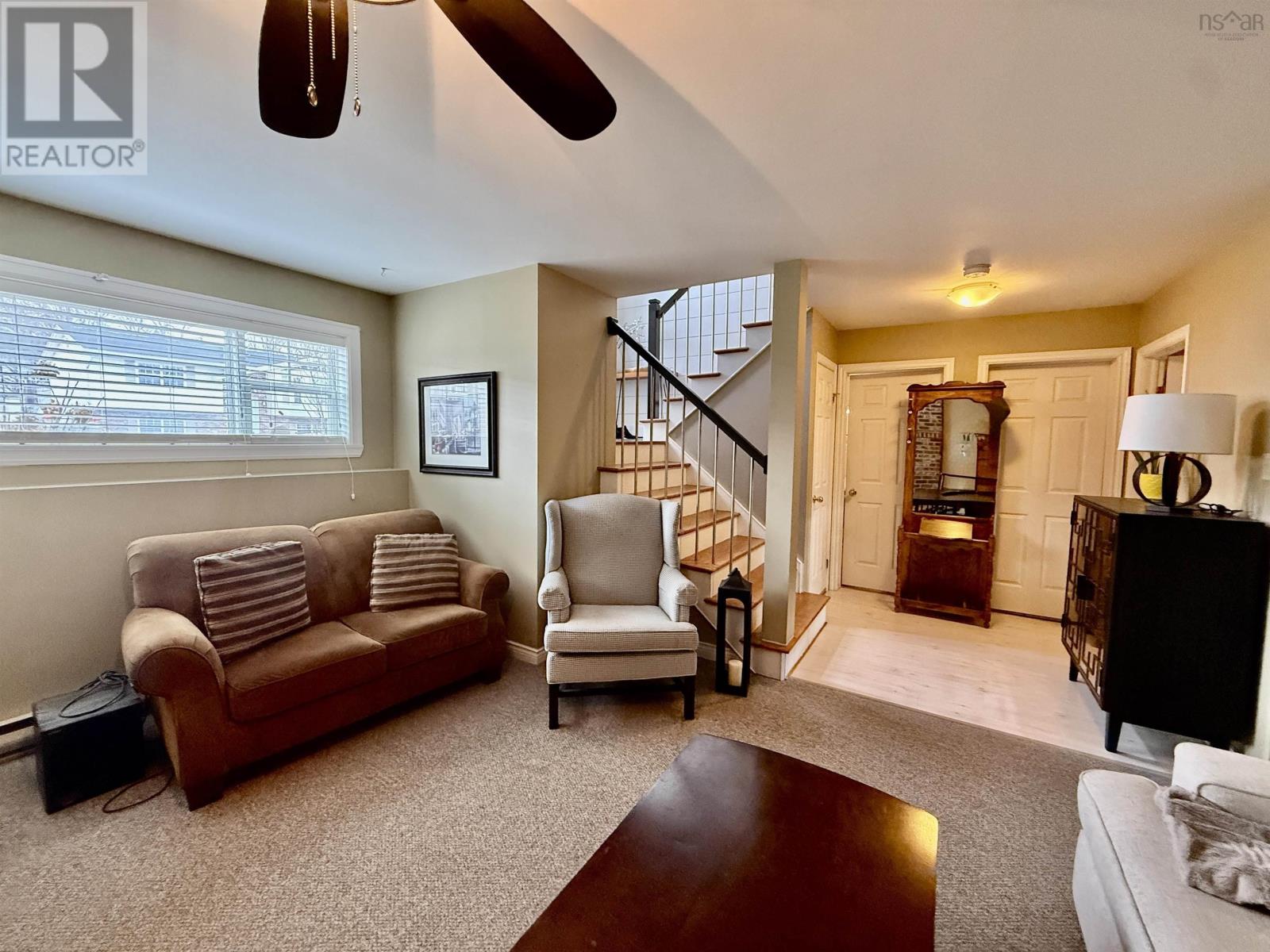 10 Trundle Crescent