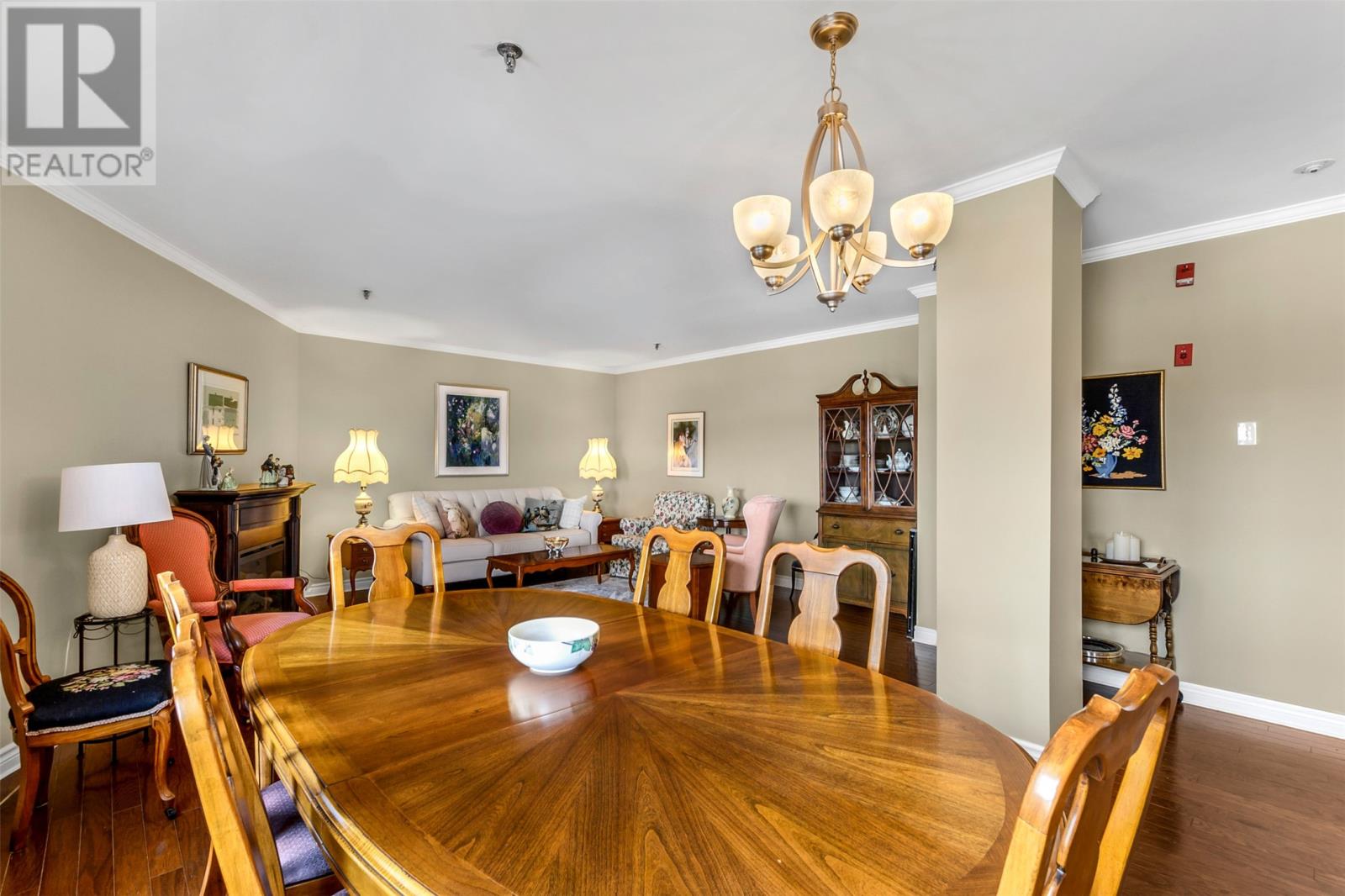 #511 100 ELIZABETH AVENUE - 7