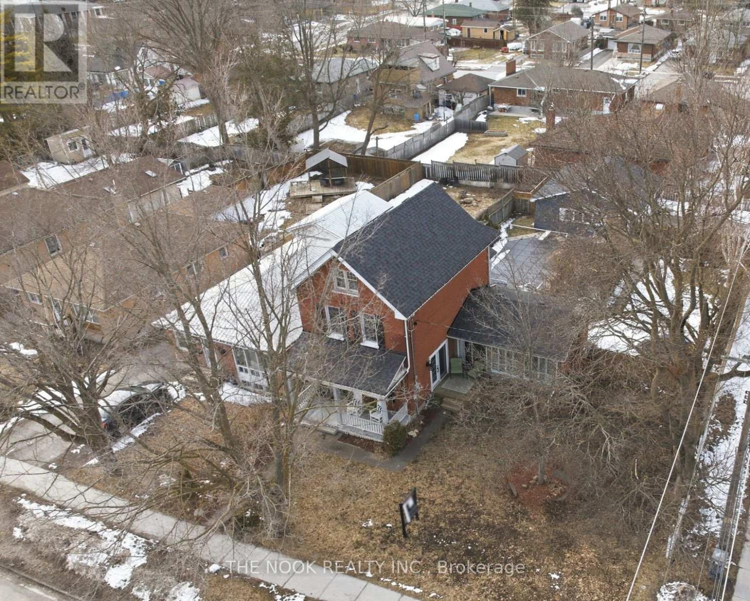 264 BENNET STREET,Peterborough (Northcrest Ward 5),,