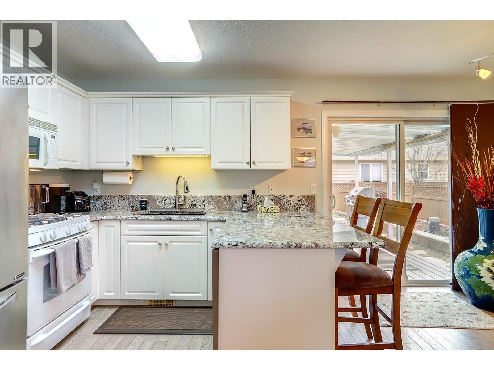 #14 5200 25 AVENUE - 21