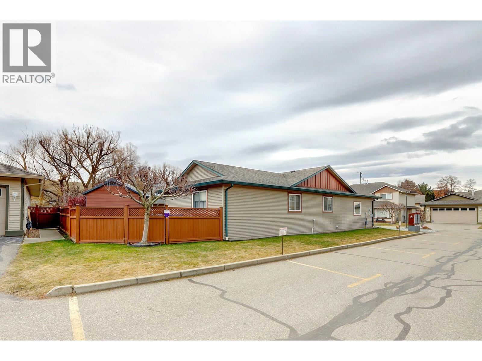 #14 5200 25 AVENUE - 4