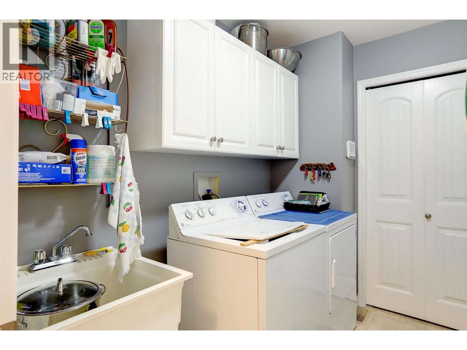 #14 5200 25 AVENUE - 33