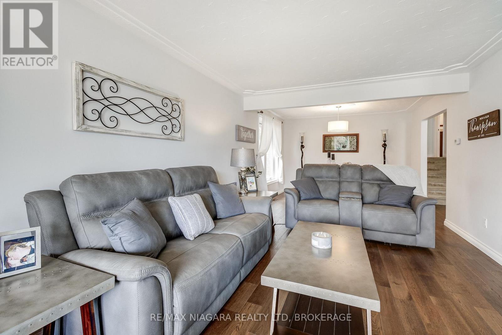 104 WHITEOAK CRESCENT - 14