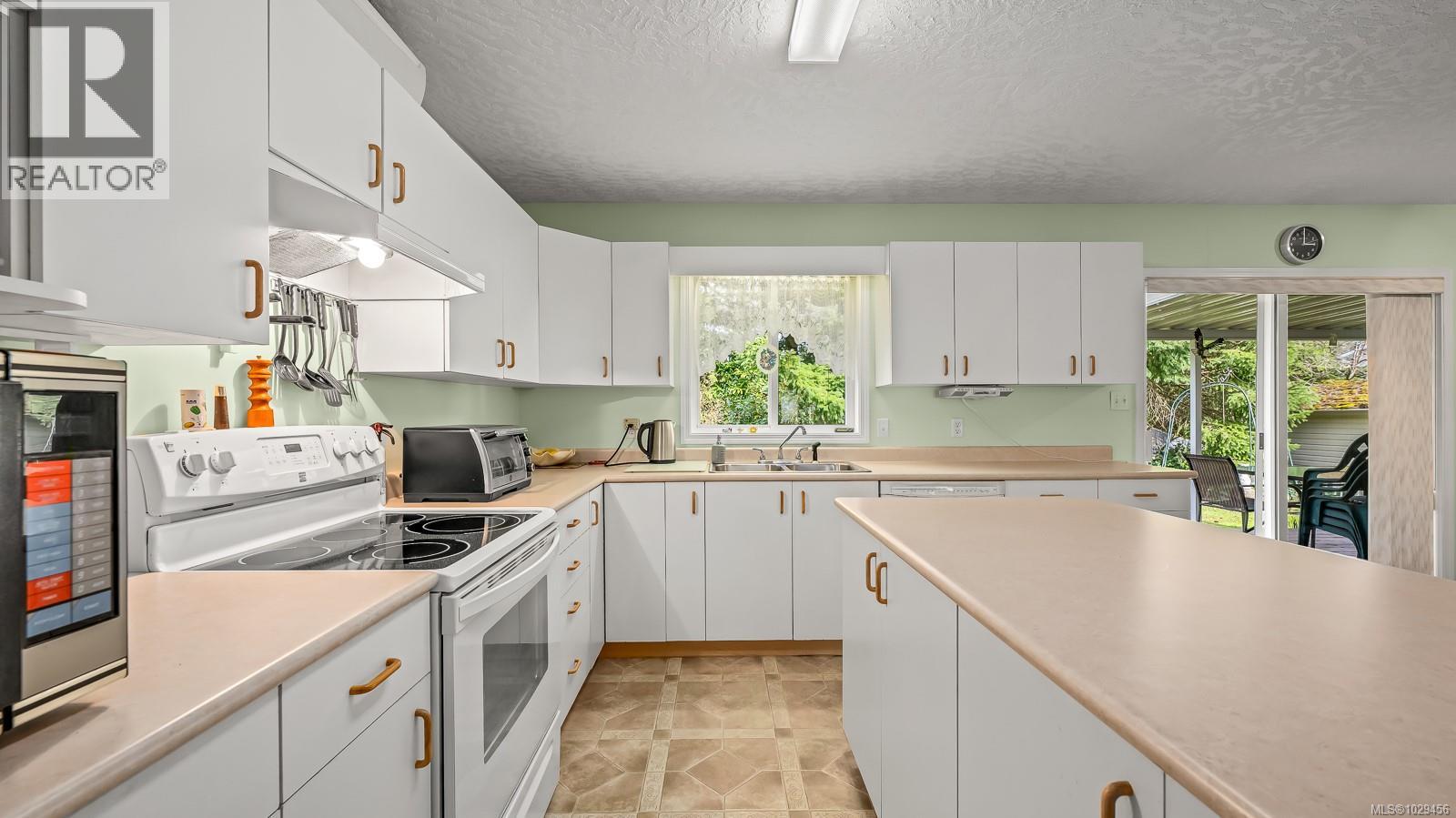 66 KEENELAND AVE - 17