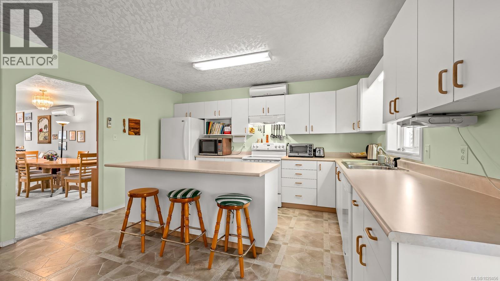 66 KEENELAND AVE - 20