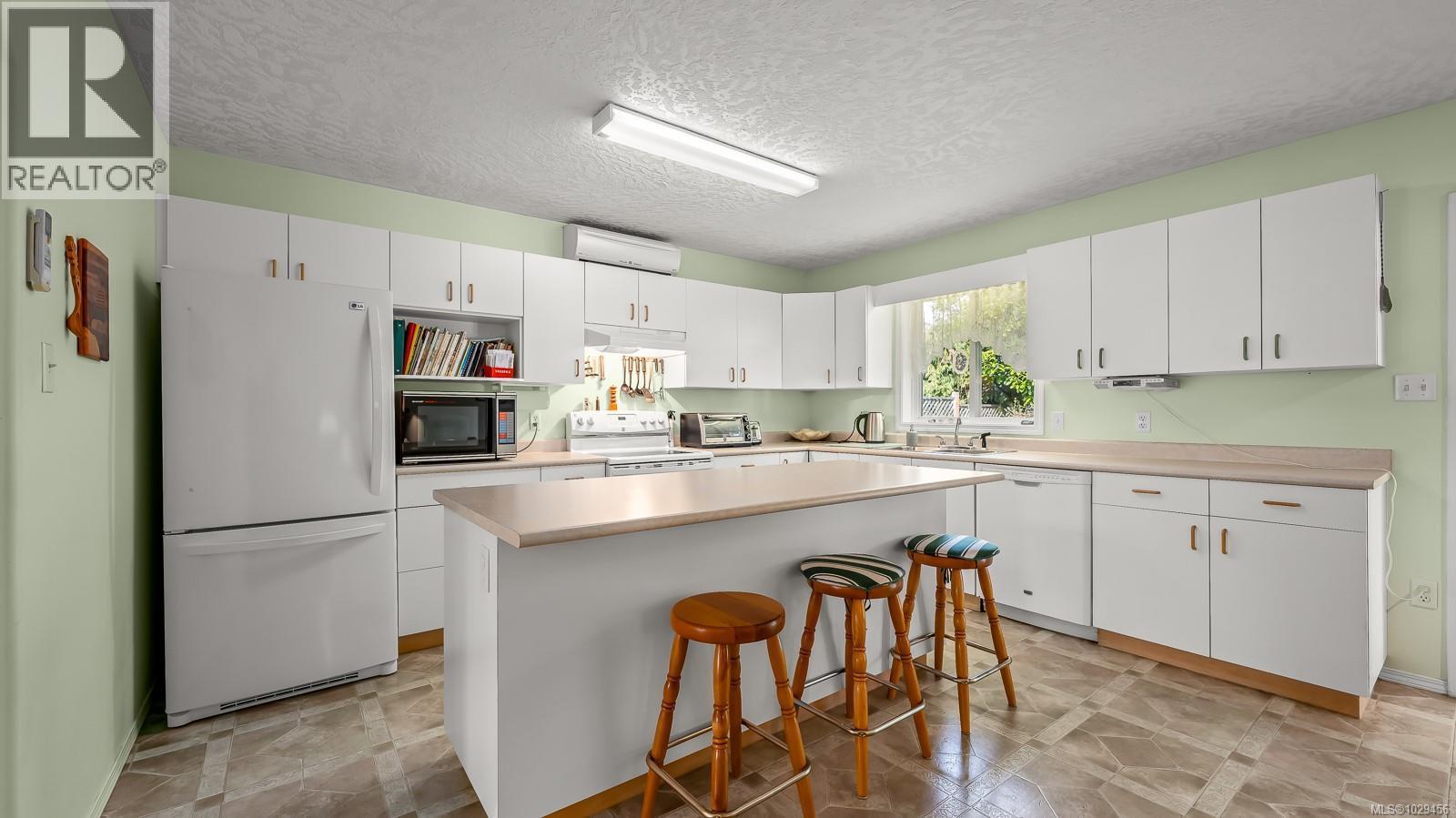 66 KEENELAND AVE - 15