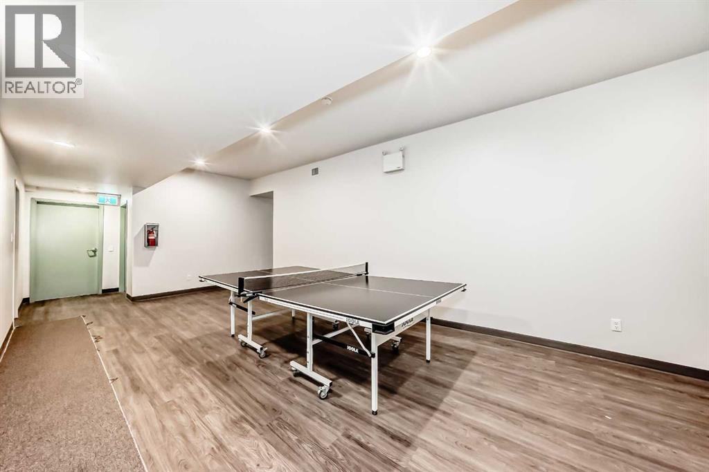 Single Family House for Sale in   Southampton Drive SW Southwood Calgary 