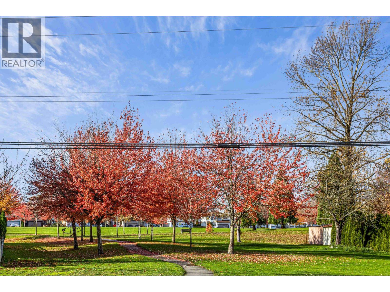 #83-22888 WINDSOR Court, Richmond