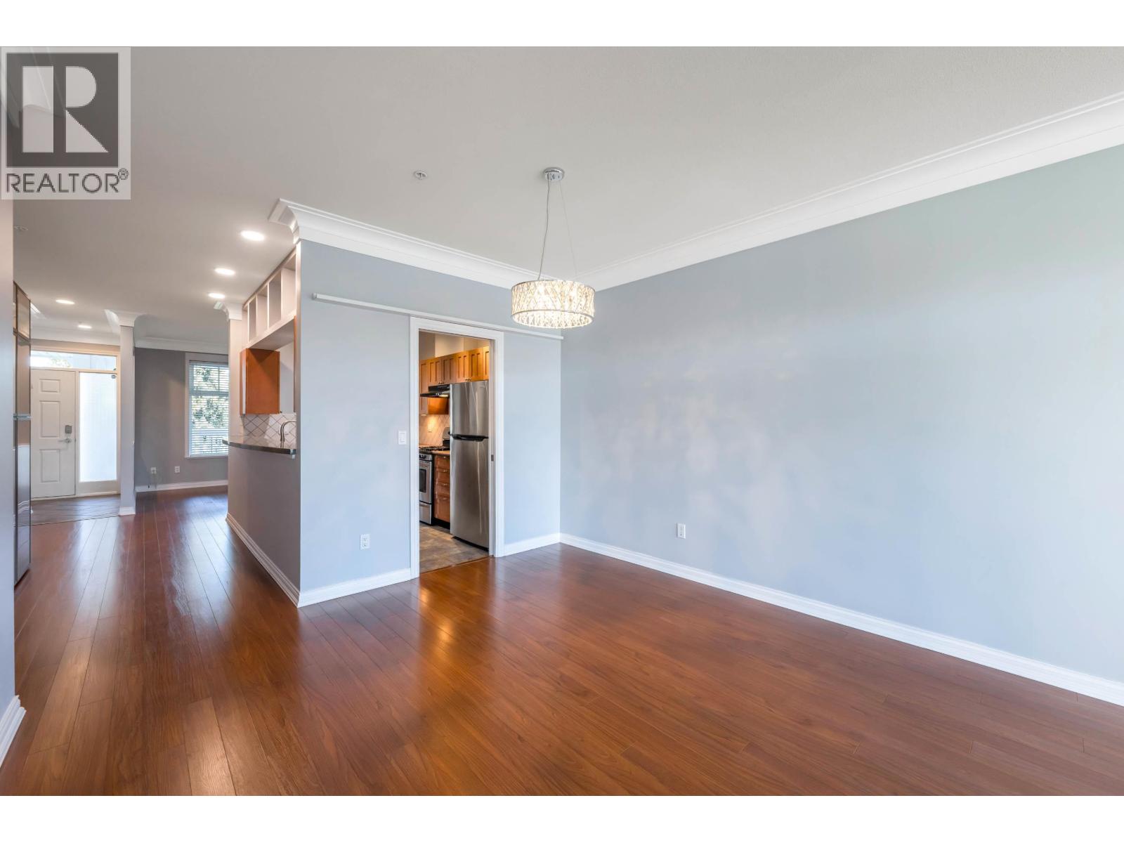 #213-6263 RIVER Road, Delta