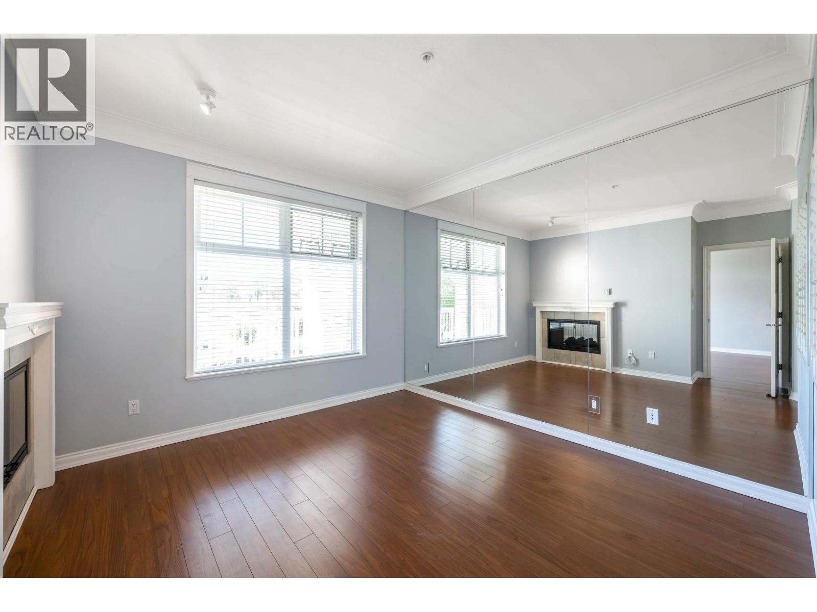 #213-6263 RIVER Road, Delta