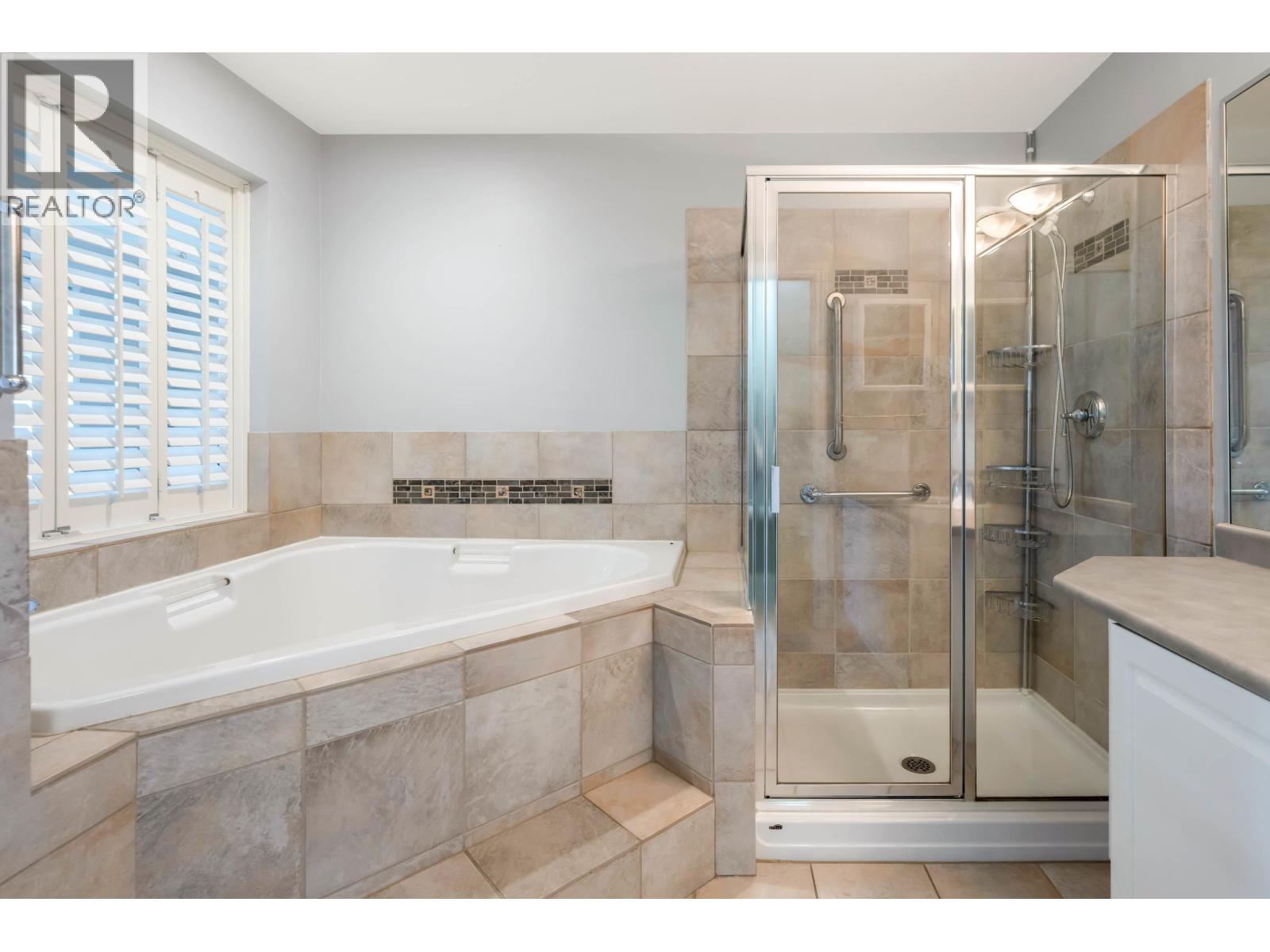 #213-6263 RIVER Road, Delta