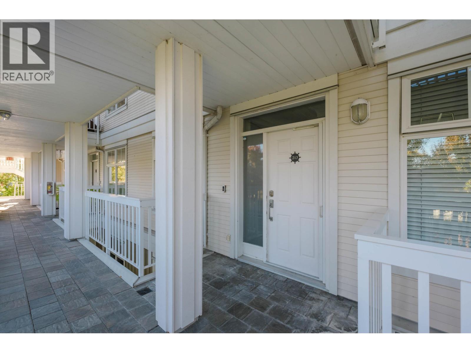 #213-6263 RIVER Road, Delta