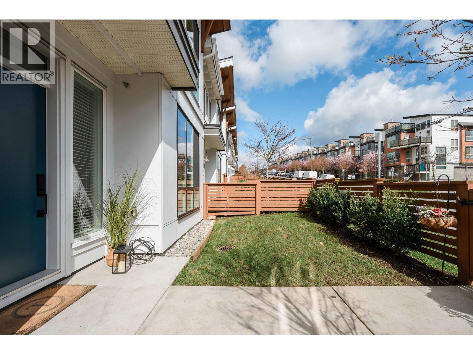 11 23183 136 AVENUE, Maple Ridge