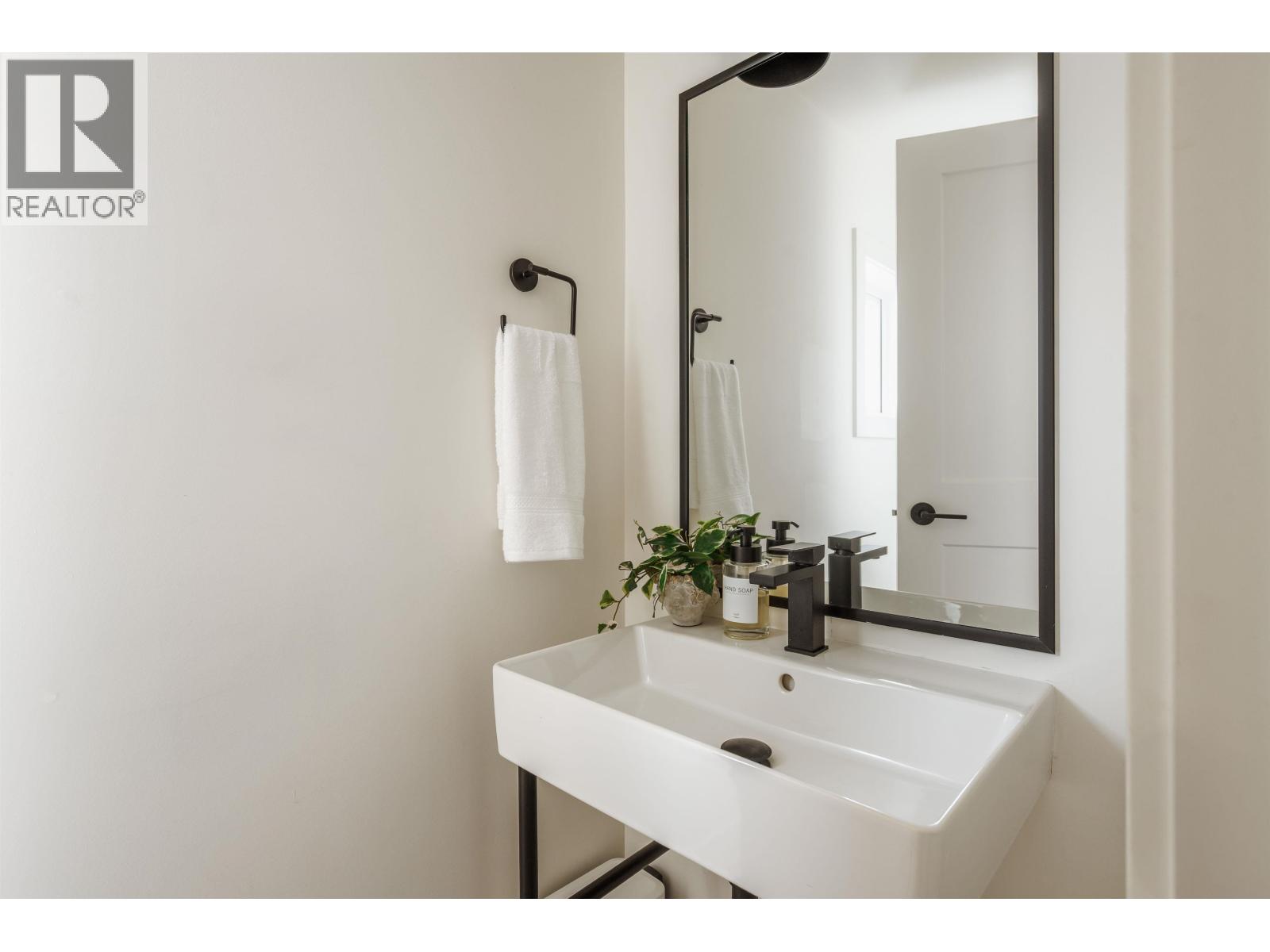 11 23183 136 AVENUE, Maple Ridge