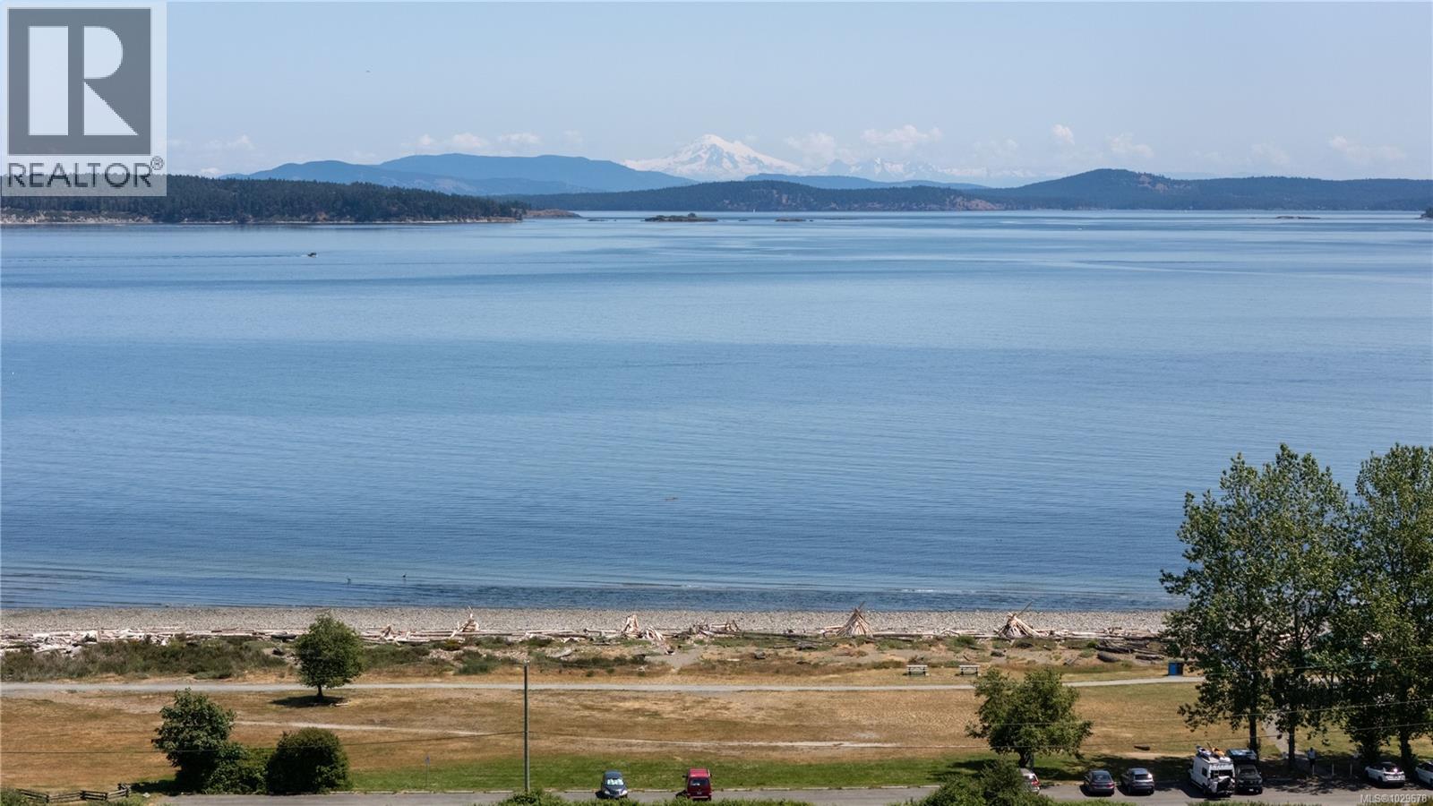  7003 Beach View Court, Central Saanich