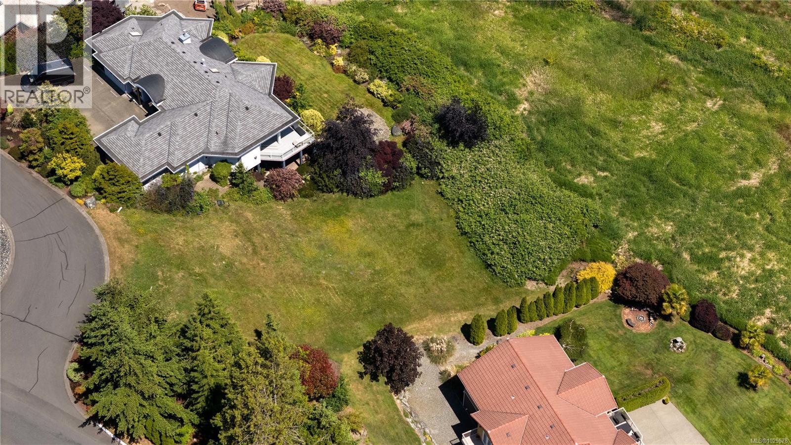  7003 Beach View Court, Central Saanich