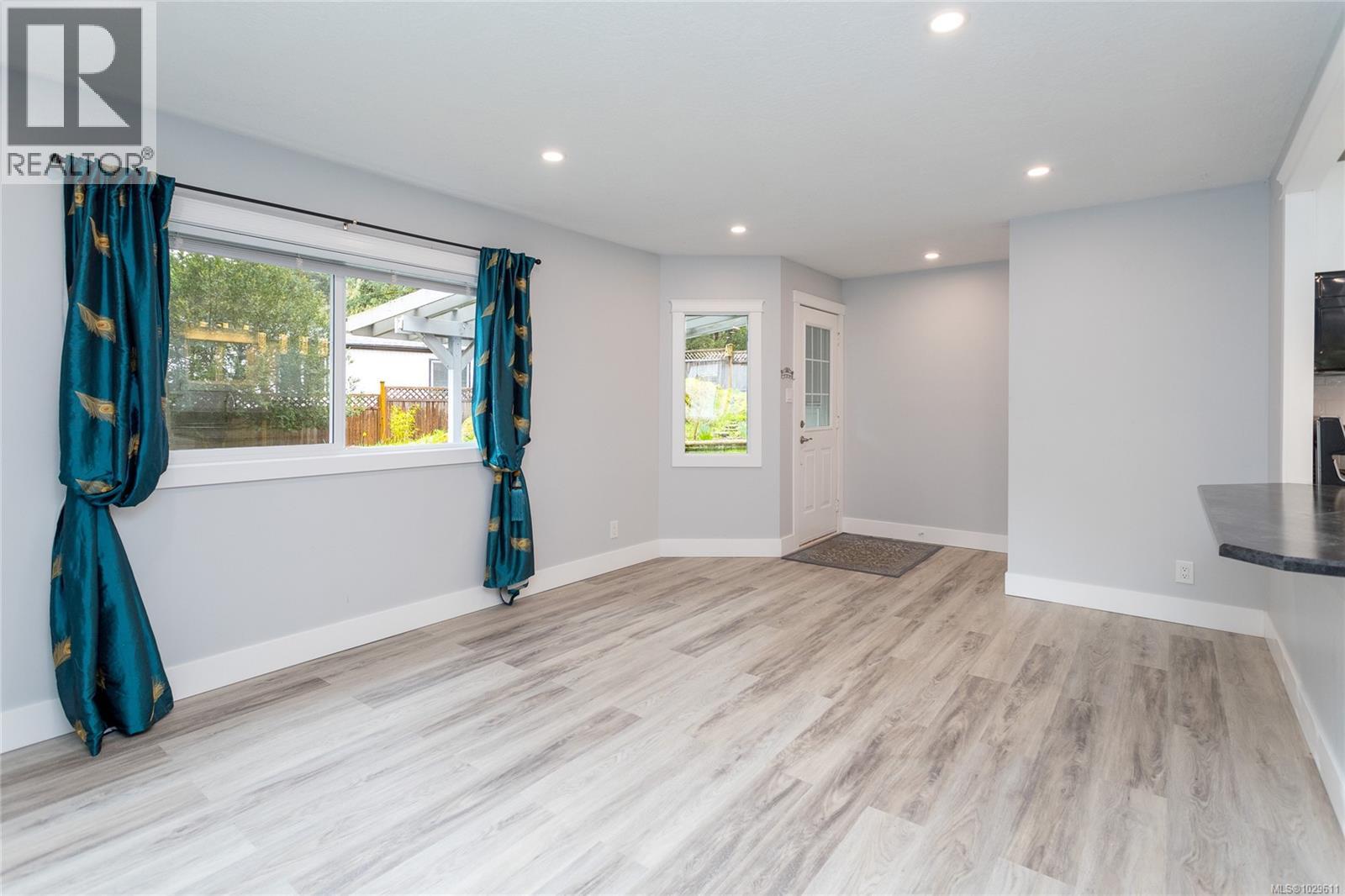 #41 2500 FLORENCE LAKE RD - 6